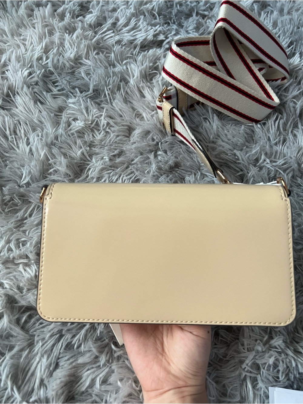 Tory Burch Mini Emerson Patent Crossbody Bag In Cream/Soft Serve - Picture 4 of 5